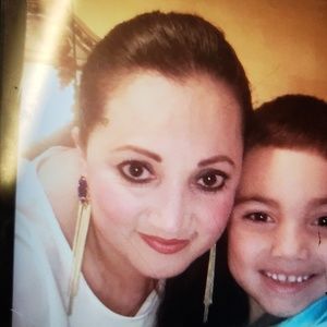 Meet your Posher, Idalia